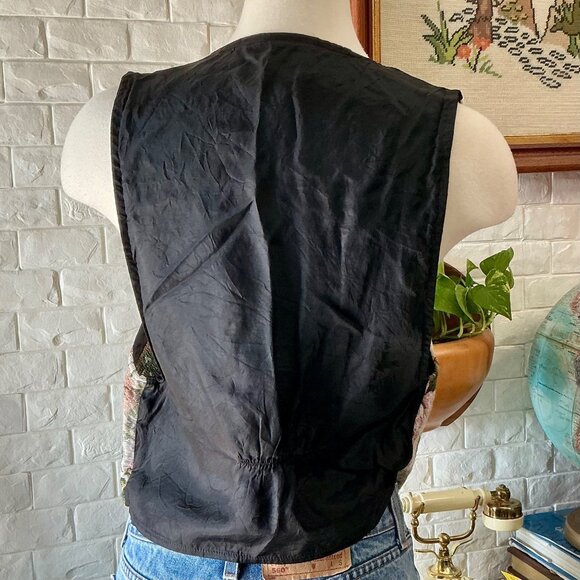 Vintage Huntington Ridge Classic 1990s Floral Tapestry Tie Back Vest Cottagecore - Picture 7 of 13